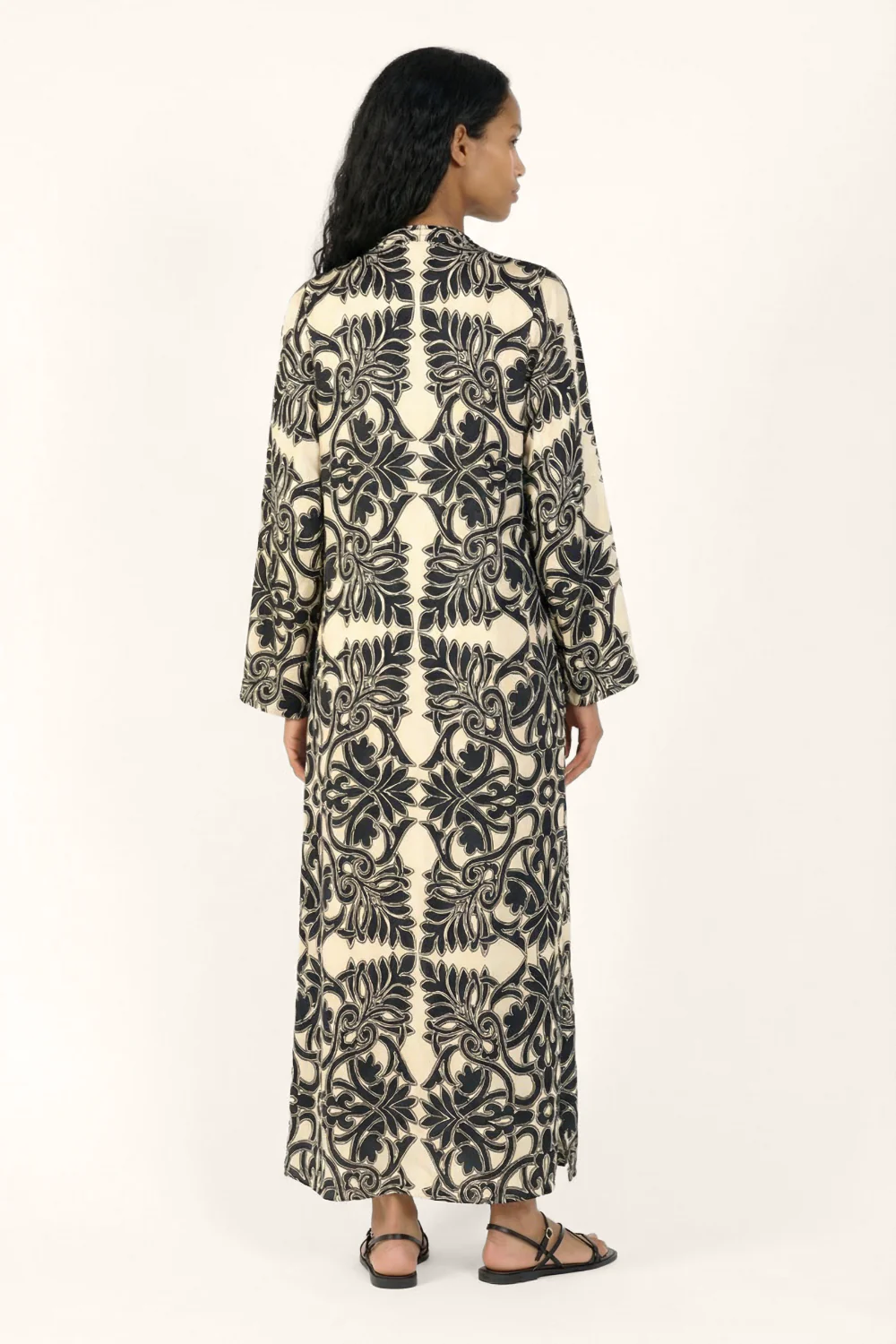 Kimono Lea - Black Mantra - Image 4