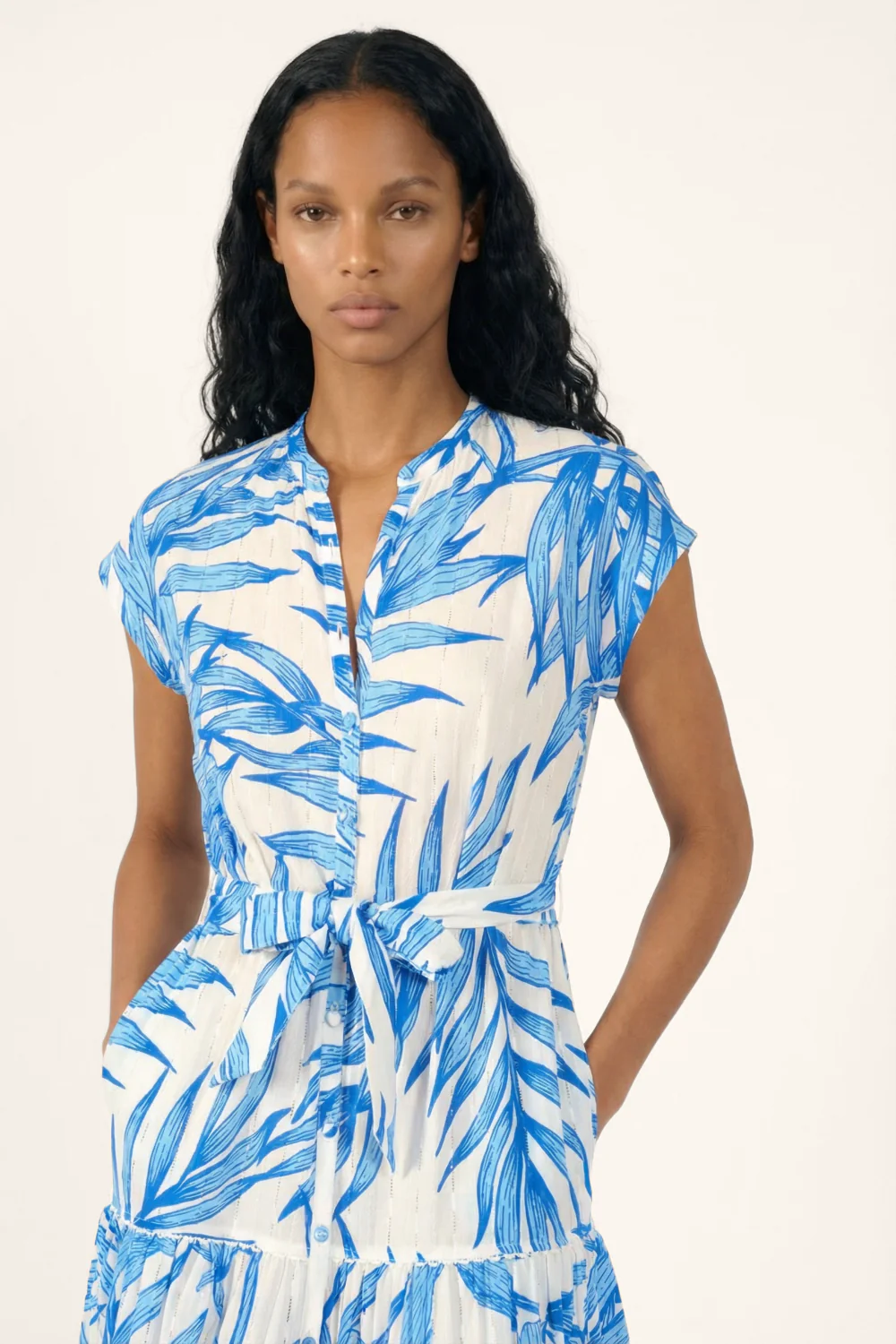Long Dress Kora - Blue Palm Leaf - Image 2