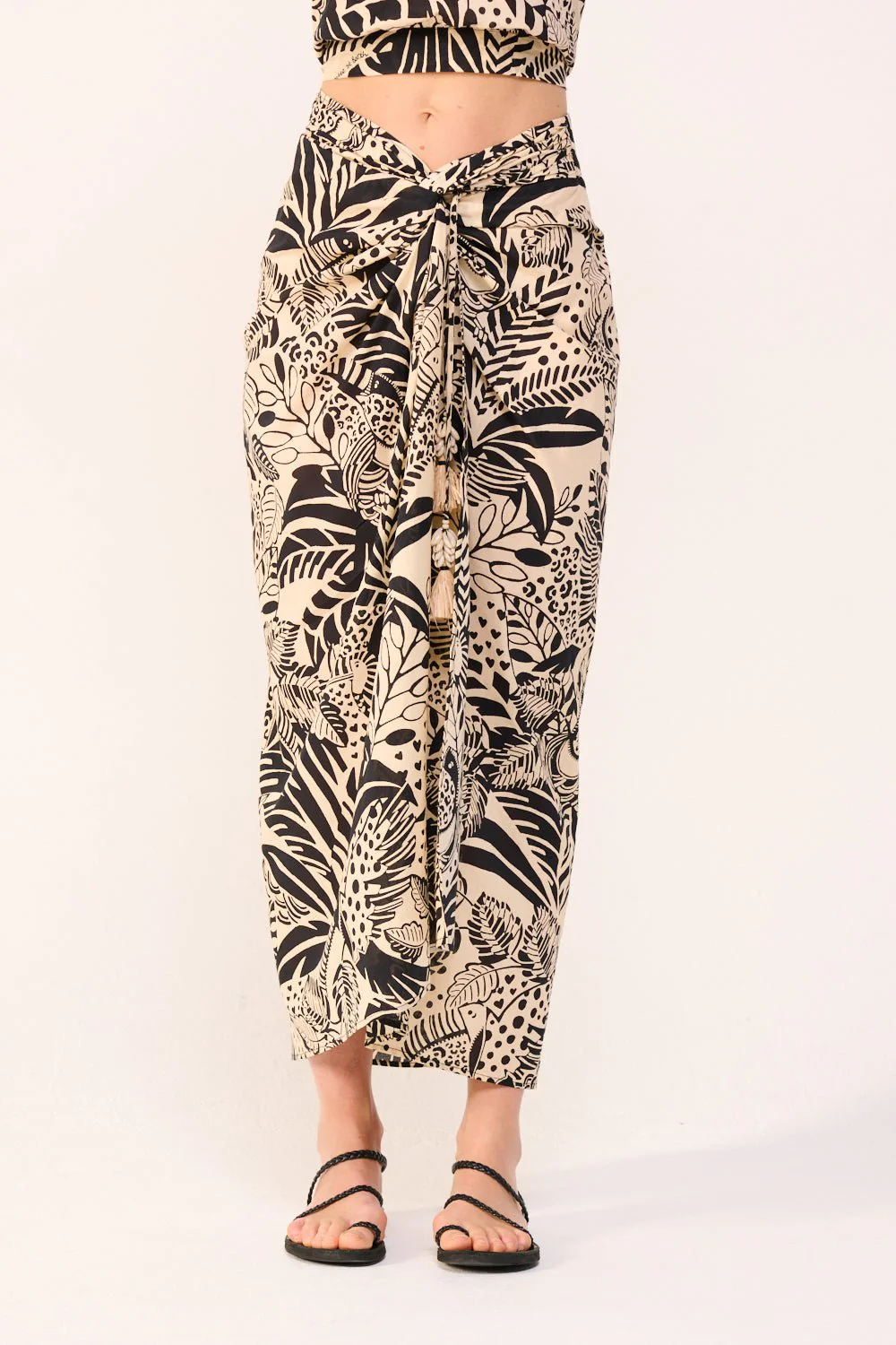 Long Skirt Uma - Black Toucan - Image 4