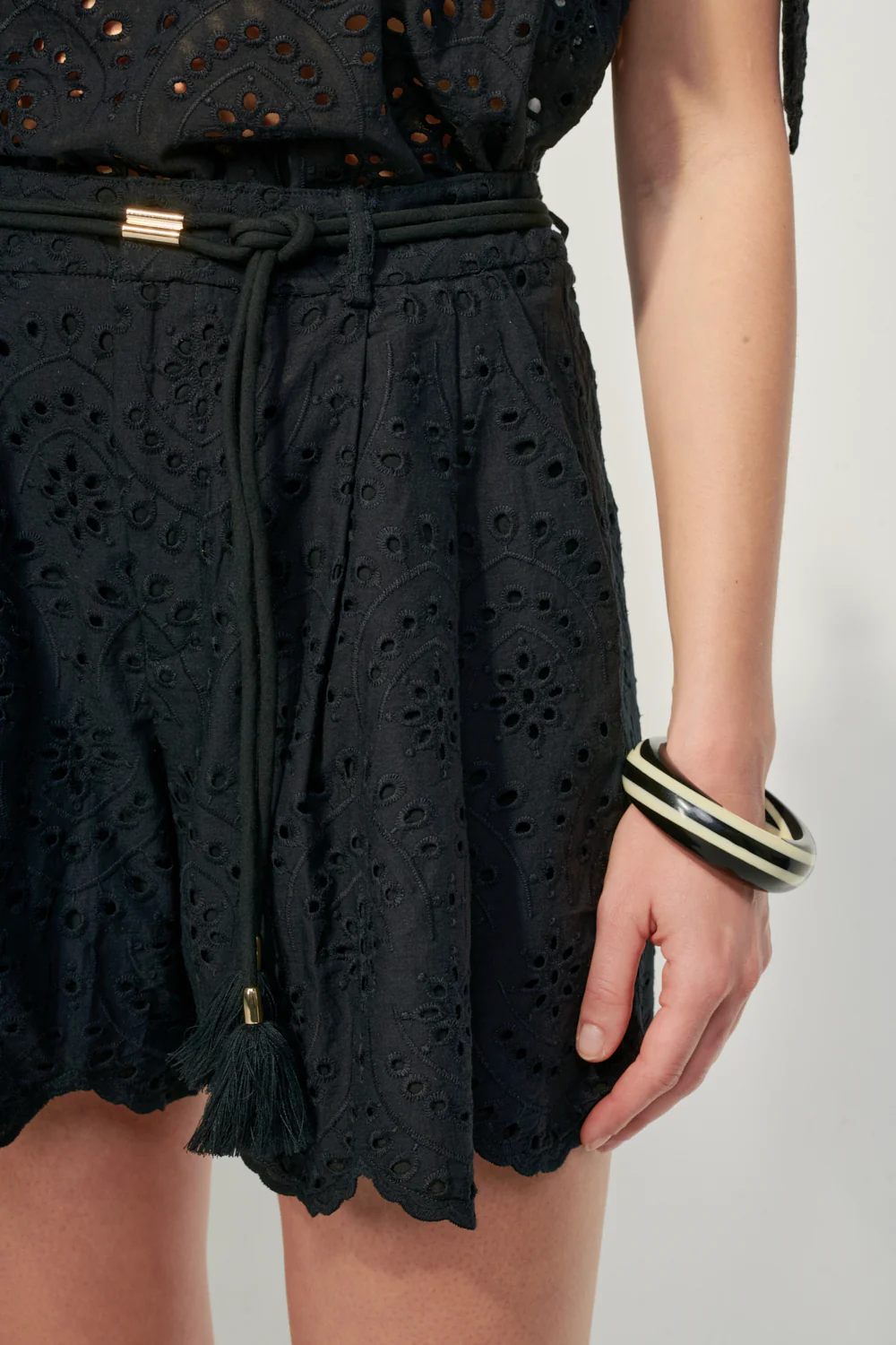 Short Chantal - Black - Image 3