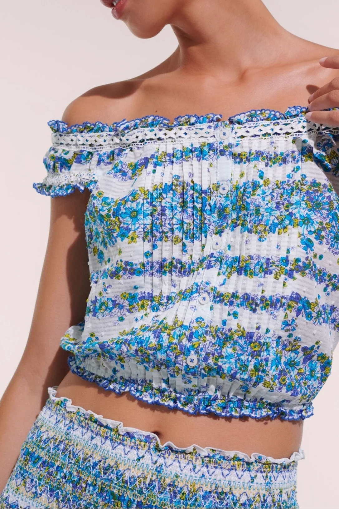 Top Alba - Blue Waves Flowers